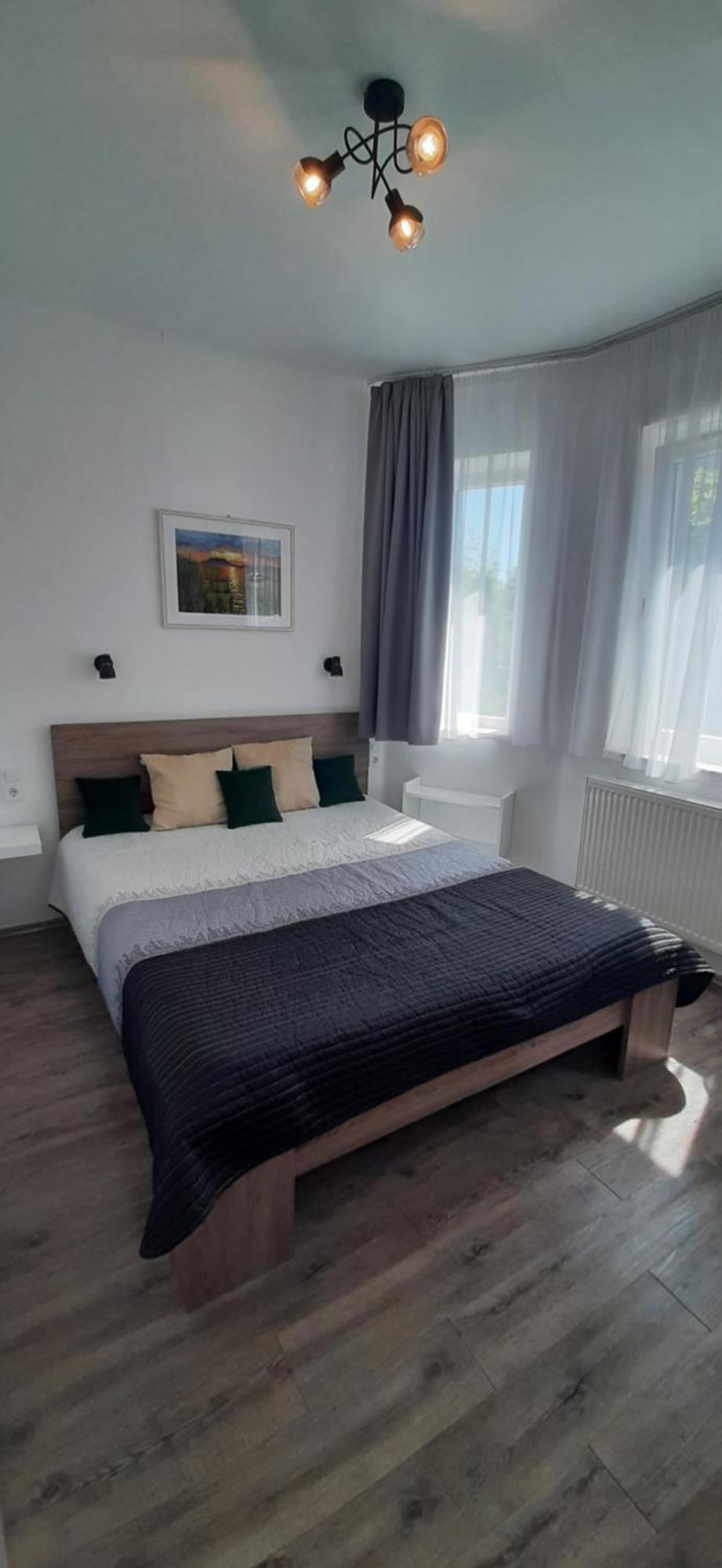 Ancsi Apartmanhaz Balatonlelle Exterior photo